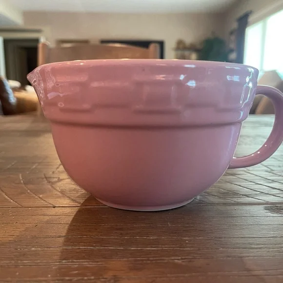 Longaberger Pottery Woven Traditions Pink Measuring Cup
Batter Bowl 3 Cup 24 oz - Picture 2 of 4